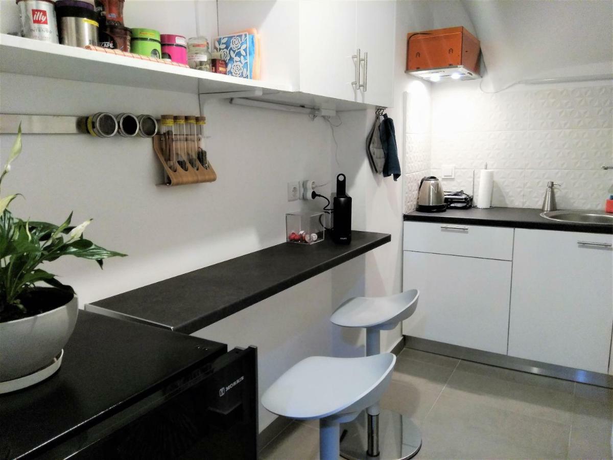 Athens Pangrati Modern Apt 10Min To Metro المظهر الخارجي الصورة